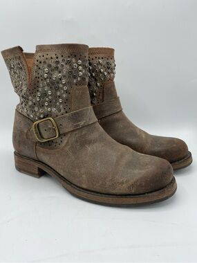 Frye Veronica Deco Studded Distressed Suede Leather Ankle Boots - Brown